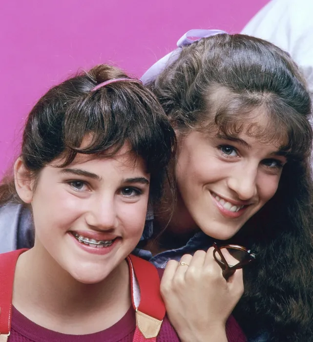 Framed Print : SQUARE PEGS, (from left): Amy Linker, Sarah Jessica Parker, 1982-83