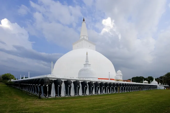 Framed Print : SRI LANKA. Anuradhapura. Ruvanveli Dagoba (161-137), stupa of 50 m. high built by king Dutthacamani.. AISA / Everett Collection**US SALES ONLY** Framed Print : SRI LANKA. Anuradhapura. Ruvanveli Dagoba (161-137), stupa of 50 m. high built by king Dutthacamani.. AISA / Everett Collection**US SALES ONLY**