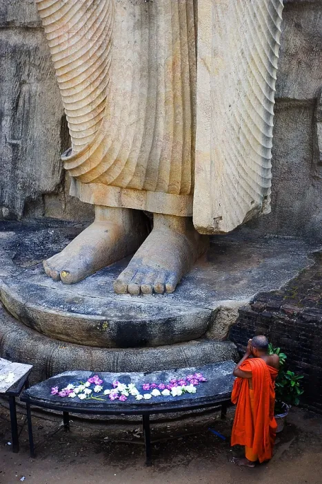 Framed Print : SRI LANKA. Aukana. Aukana Buddha (5th c.), 12 m. high. AISA / Everett Collection**US SALES ONLY** Framed Print : SRI LANKA. Aukana. Aukana Buddha (5th c.), 12 m. high. AISA / Everett Collection**US SALES ONLY**