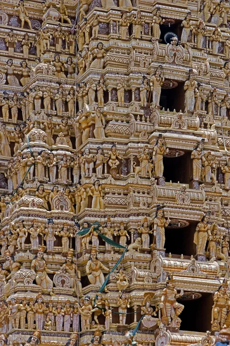 Framed Print : SRI LANKA. Matale. Hindu Temple of Sri Muthumariamman. AISA / Everett Collection**US SALES ONLY**