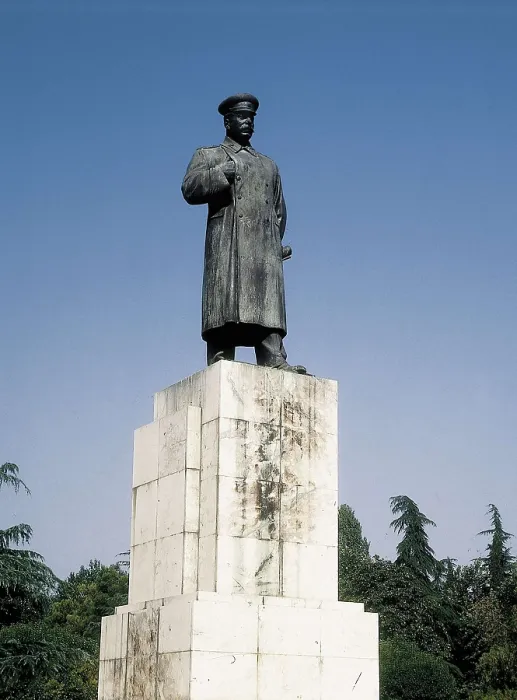 Framed Print : Stalin, Joseph (1879-1953). Monument to Stalin. Sculpture on bronze. ALBANIA. TIRANA. Tirane. AISA / Everett Collection**US SALES ONLY**
