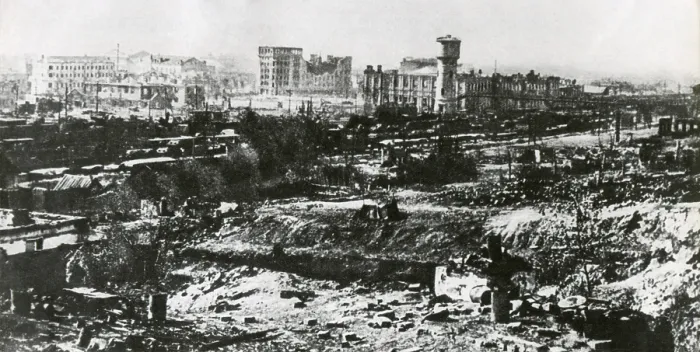 Framed Print : Stalingrad after the first months of the German attack, Nov. 1942 after two months of battle Framed Print : Stalingrad after the first months of the German attack, Nov. 1942 after two months of battle