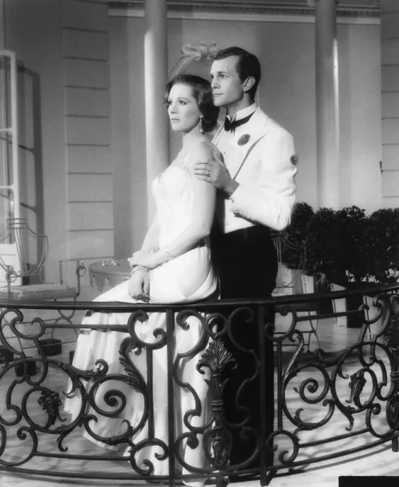 Framed Print : STAR!, from left, Julie Andrews, Daniel Massey, 1968, TM & Copyright 20th Century Fox Film Corp. / courtesy Everett Collection Framed Print : STAR!, from left, Julie Andrews, Daniel Massey, 1968, TM & Copyright 20th Century Fox Film Corp. / courtesy Everett Collection