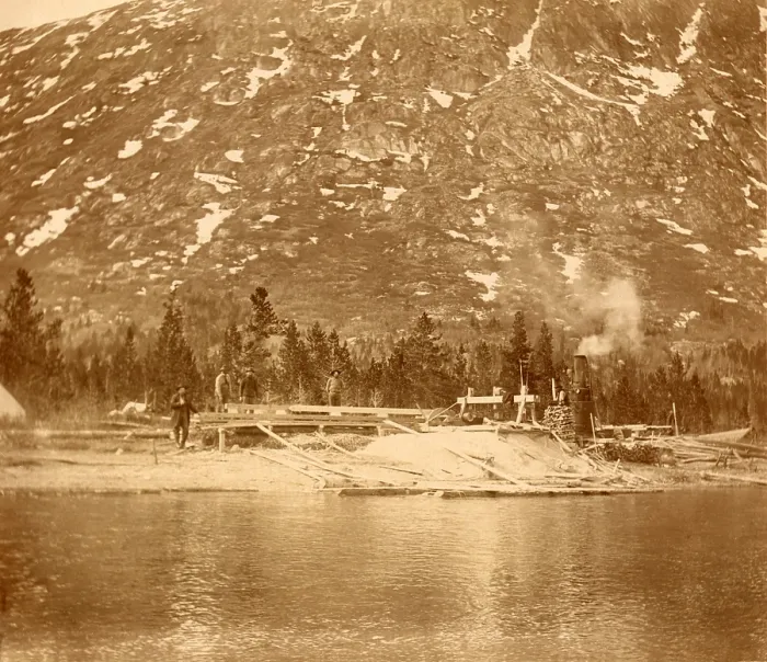 Framed Print : Steam-powered sawmill on the shore of Lake Bennett in the Yukon Territory, 1897. Portable steam engines supplied power for forest based lumber mills during the Gold Rush Framed Print : Steam-powered sawmill on the shore of Lake Bennett in the Yukon Territory, 1897. Portable steam engines supplied power for forest based lumber mills during the Gold Rush