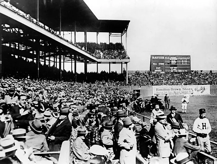 Framed Print : ST.LOUIS CARDINALS, play the 3rd game of the World Series, 10 / 5 / 26. Everett / CSU Archives
