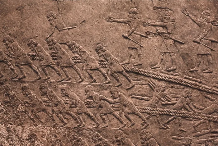 Framed Print : Stone panel from the South-West Palace of Sennacherib (ca. 704 BC - ca. 681 BC). Movement of a stone sculpture from the quarry. Detail. Assyrian art. Relief on rock