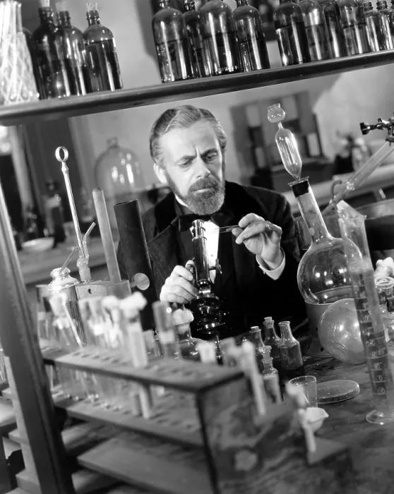Framed Print : THE STORY OF LOUIS PASTEUR, Paul Muni, 1935