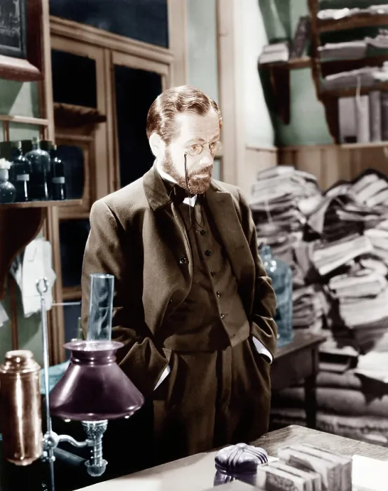 Framed Print : THE STORY OF LOUIS PASTEUR, Paul Muni, 1936