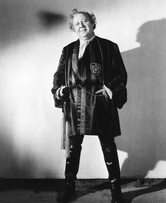 Framed Print : THE STRANGE DOOR, Charles Laughton, 1951 Framed Print : THE STRANGE DOOR, Charles Laughton, 1951