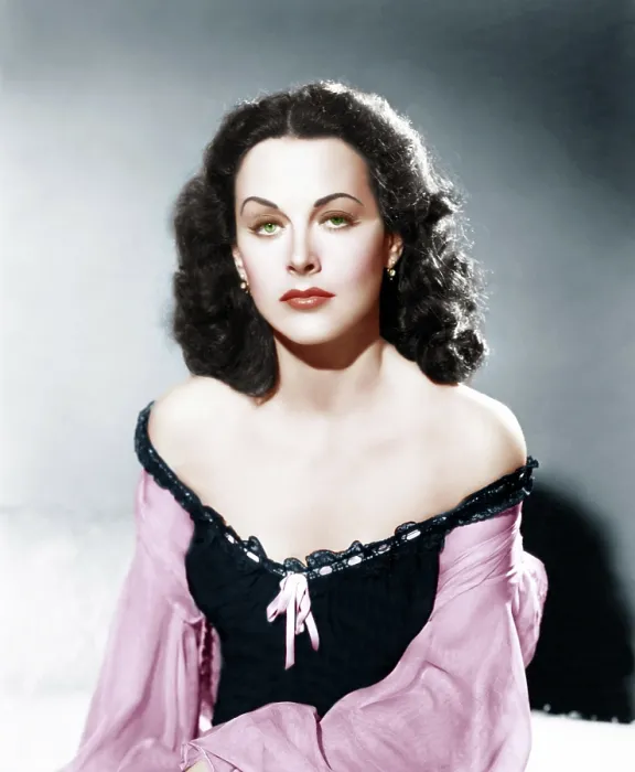 Framed Print : THE STRANGE WOMAN, Hedy Lamarr, 1946 Framed Print : THE STRANGE WOMAN, Hedy Lamarr, 1946