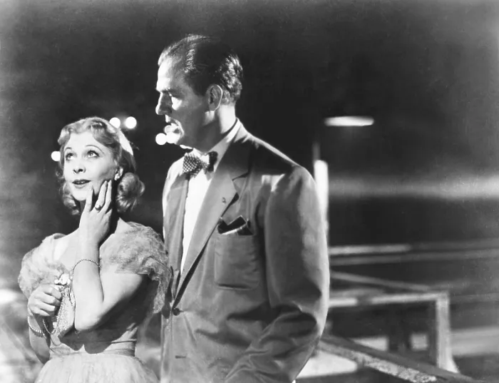 Framed Print : A STREETCAR NAMED DESIRE, from left: Vivien Leigh, Karl Malden, 1951