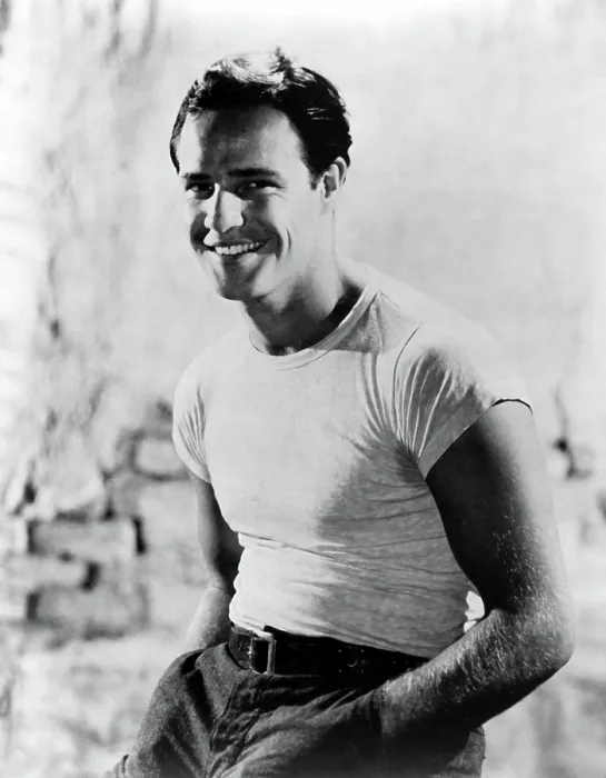 Framed Print : A STREETCAR NAMED DESIRE, Marlon Brando, 1951
