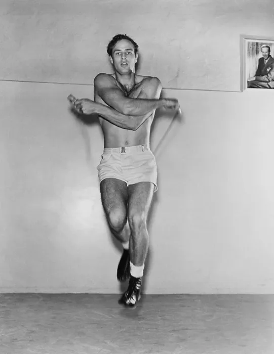 Framed Print : A STREETCAR NAMED DESIRE, Marlon Brando, on set, 1951 marlonbrando-fsct06(marlonbrando-fsct06)