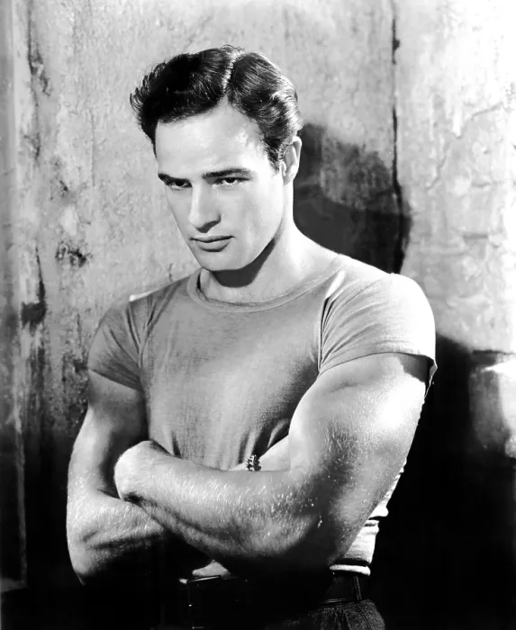 Framed Print : A STREETCAR NAMED DESIRE, Marlon Brando, 1951, arms folded