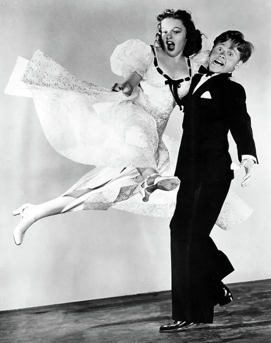 Framed Print : STRIKE UP THE BAND, Judy Garland, Mickey Rooney, 1940 Framed Print : STRIKE UP THE BAND, Judy Garland, Mickey Rooney, 1940