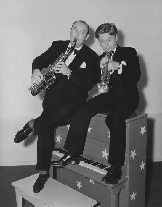 Framed Print : STRIKE UP THE BAND, from left: Paul Whiteman, Mickey Rooney on set, 1940