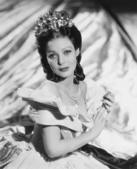 Framed Print : SUEZ, Loretta Young, 1938, TM & Copyright 20th Century Fox Film Corp. / courtesy Everett Collection