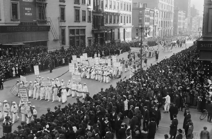 Framed Print : Suffrage Parade in New York City, Oct. 23, 1915