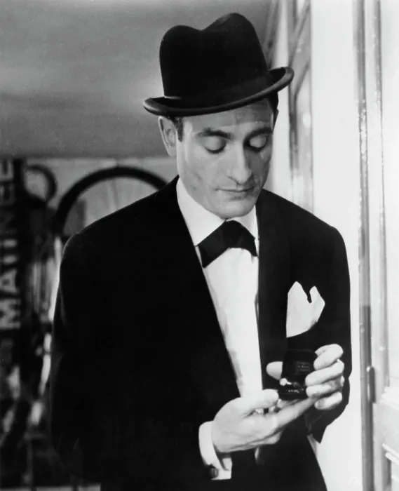 Framed Print : THE SUITOR, (aka LE SOUPIRANT), Pierre Etaix, 1962