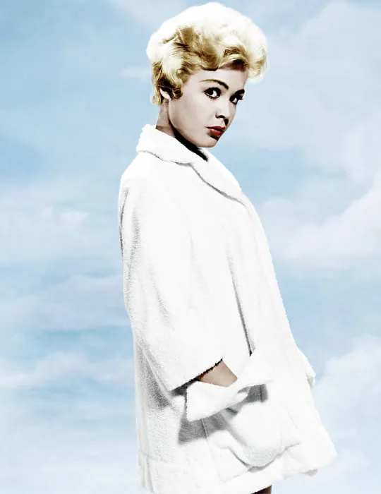 Framed Print : A SUMMER PLACE, Sandra Dee, 1959 Framed Print : A SUMMER PLACE, Sandra Dee, 1959