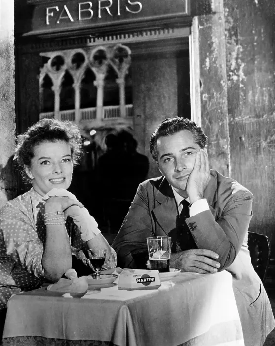 Framed Print : SUMMERTIME, (aka SUMMER MADNESS), from left, Katharine Hepburn, Rosanno Brazzi, 1955