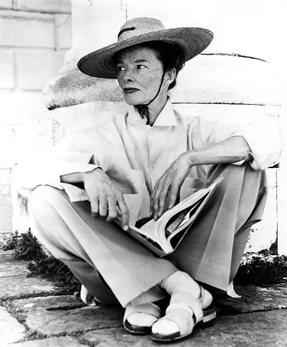 Framed Print : SUMMERTIME, (aka SUMMER MADNESS), Katharine Hepburn, on location in Venice, 1955