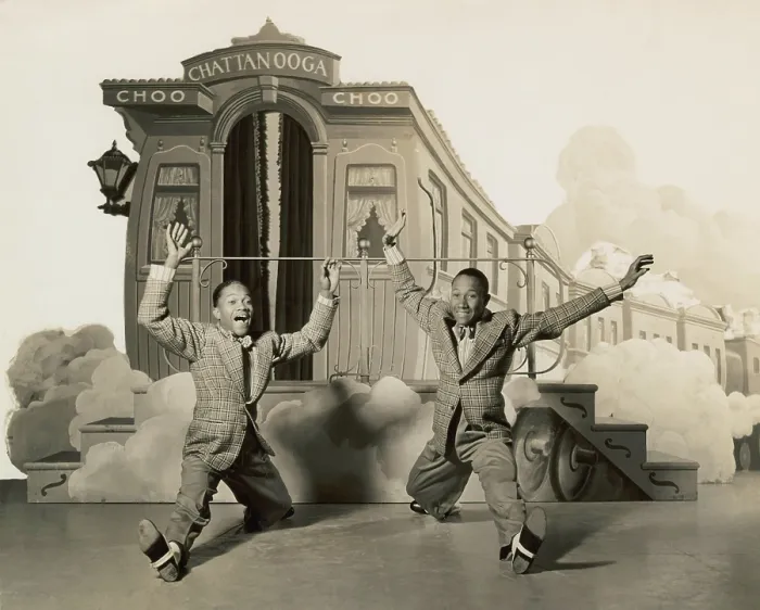 Framed Print : SUN VALLEY SERENADE, Nicholas Brothers, 1941, doing a dancing split