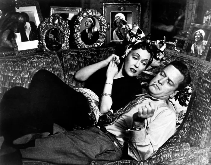 Framed Print : SUNSET BOULEVARD, Gloria Swanson, William Holden, 1950