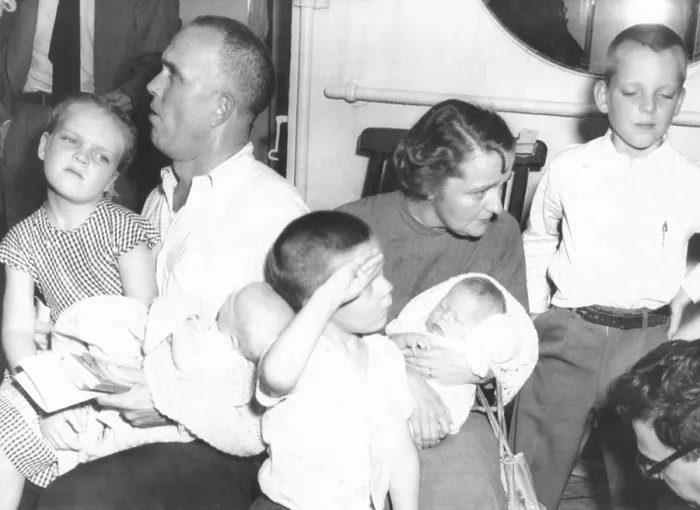 Framed Print : Survivors of the ill-fated Italian liner Andrea Doria, July 26, 1956. Mr. and Mrs. Ellis Hill, of Detroit, Michigan pose with their five children aboard the Ilda France Framed Print : Survivors of the ill-fated Italian liner Andrea Doria, July 26, 1956. Mr. and Mrs. Ellis Hill, of Detroit, Michigan pose with their five children aboard the Ilda France