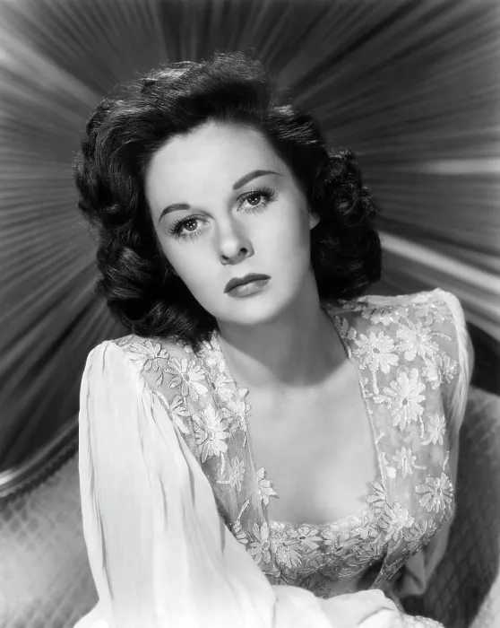 Framed Print : Susan Hayward, 1946 Framed Print : Susan Hayward, 1946