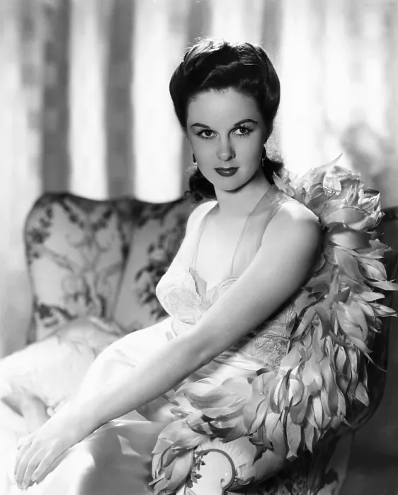 Framed Print : Susan Hayward, ca. early 1940s Framed Print : Susan Hayward, ca. early 1940s