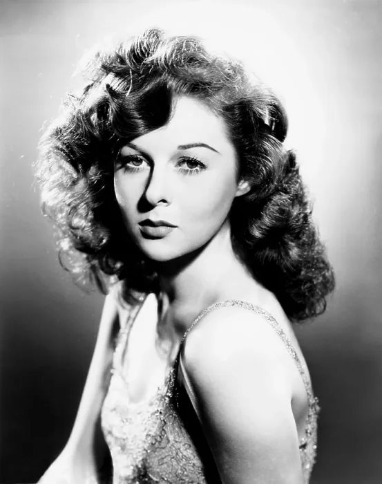 Framed Print : Susan Hayward, ca. mid-1940s Framed Print : Susan Hayward, ca. mid-1940s