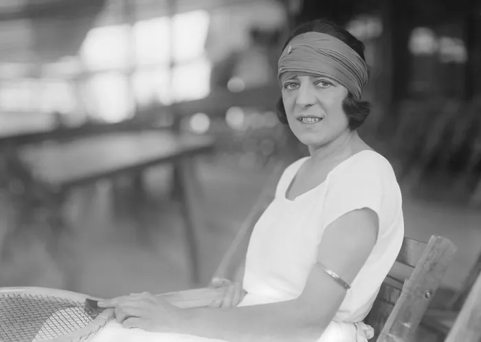 Framed Print : Susanne Lenglen, French tennis Champion at Forest Hills, New York City. She won the U.S. Singles Championship in 1921. (BSLOC_2015_17_100)
