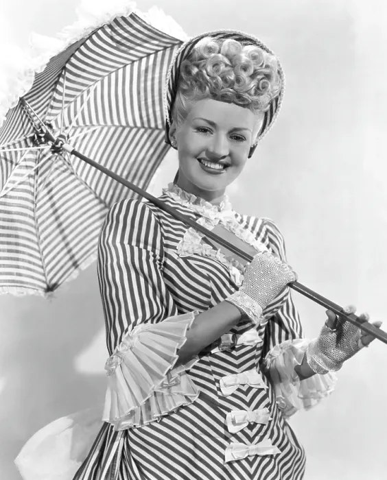 Framed Print : SWEET ROSIE O'GRADY, Betty Grable, 1943 TM and Copyright 20th Century Fox Film Corp. All rights reserved. Courtesy: Everett Collection