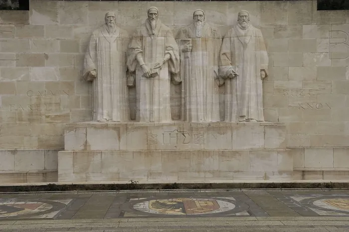 Framed Print : SWITZERLAND. Geneva. Reformation Wall. Statues of John Calvin, Guillaume Farel, Theodore de Beze and John Knox. Sculpture. AISA / Everett Collection**US SALES ONLY**