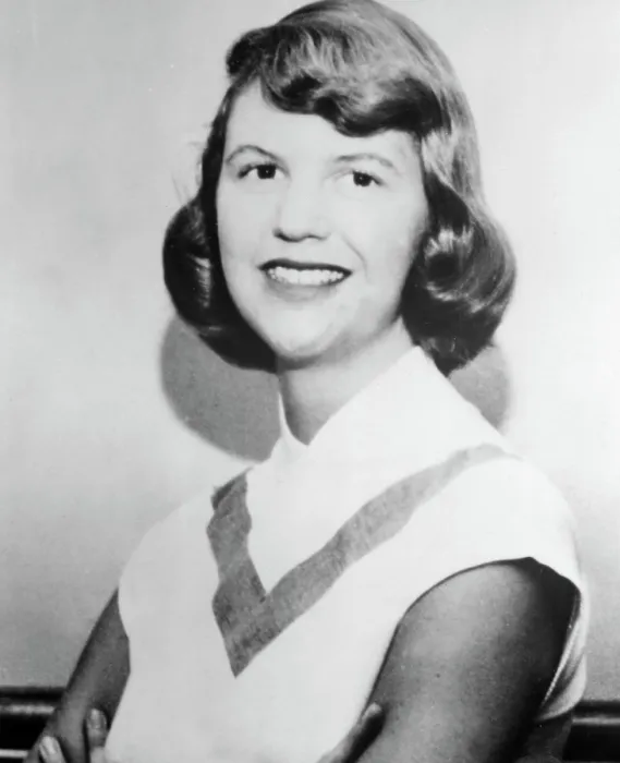 Framed Print : SYLVIA PLATH, portrait. Courtesy: CSU Archives  /  Everett Collection