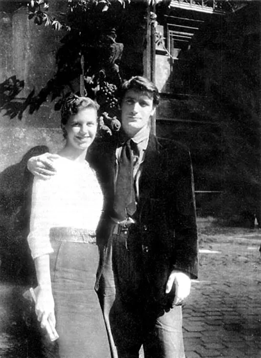 Framed Print : SYLVIA PLATH and TED HUGHES, on their honeymoon, Paris, 1956. Courtesy: CSU Archives / Everett Collection Framed Print : SYLVIA PLATH and TED HUGHES, on their honeymoon, Paris, 1956. Courtesy: CSU Archives / Everett Collection