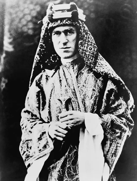 Framed Print : T. E. Lawrence (1888-1935) Framed Print : T. E. Lawrence (1888-1935)