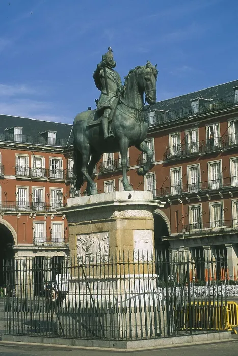Framed Print : TACCA, Pietro (1577-1640); GIAMBOLOGNA, Giovanni Bologna, called (1524-1608). Equestrian Statue of Philip III. 1608. SPAIN. Madrid. Main Square. Renaissance art. Cinquecento Framed Print : TACCA, Pietro (1577-1640); GIAMBOLOGNA, Giovanni Bologna, called (1524-1608). Equestrian Statue of Philip III. 1608. SPAIN. Madrid. Main Square. Renaissance art. Cinquecento