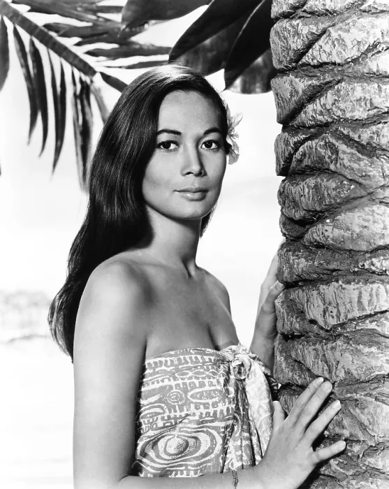 Framed Print : TAMAHINE, Nancy Kwan, 1963 Framed Print : TAMAHINE, Nancy Kwan, 1963