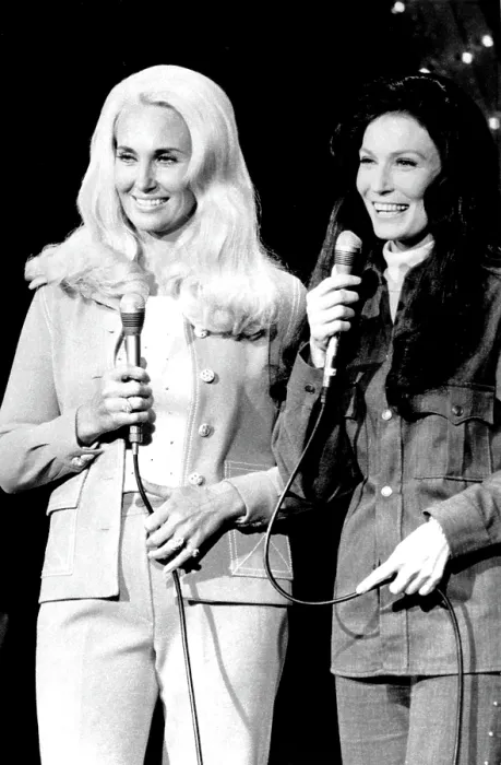 Framed Print : Tammy Wynette, Loretta Lynn, circa early 1970s. Courtesy: CSU Archives  /  Everett Collection