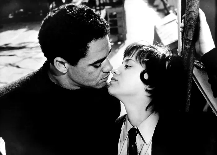 Framed Print : A TASTE OF HONEY, Paul Danquah, Rita Tushingham, 1961 Framed Print : A TASTE OF HONEY, Paul Danquah, Rita Tushingham, 1961