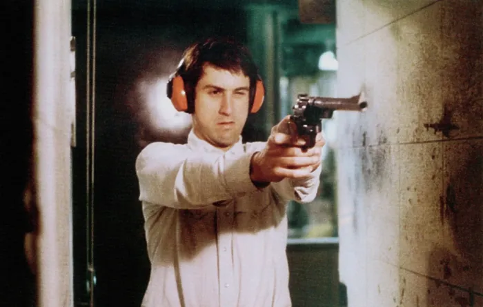 Framed Print : TAXI DRIVER, Robert De Niro, 1976 Framed Print : TAXI DRIVER, Robert De Niro, 1976