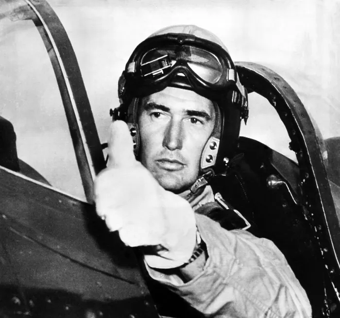 Framed Print : Ted Williams (1918-2002), American baseball player and Marine Corps pilot, circa 1952. CSU Archives Courtesy Everett Collection Framed Print : Ted Williams (1918-2002), American baseball player and Marine Corps pilot, circa 1952. CSU Archives Courtesy Everett Collection