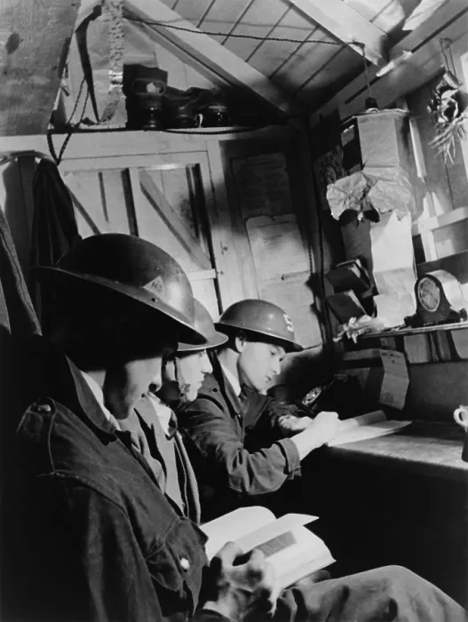 Framed Print : Teenagers manned the Air Warden's post in a South East London Shelter during World War 2. Ca. 1940-1945. (BSLOC_2014_10_61)