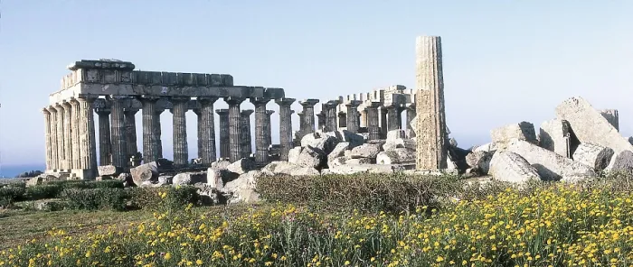 Framed Print : Temple of Hera or Heraion. 538 BC. ITALY. SICILY. TRAPANI. Selinunte. Archaic Greek art. Architecture. AISA / Everett Collection**US SALES ONLY**
