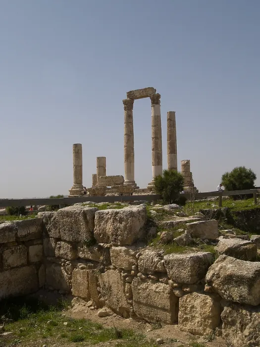 Framed Print : Temple of Hercules, 162-166, 1st Century A.D. stone building - Jordan, Amman, Citadel. Whole artwork view