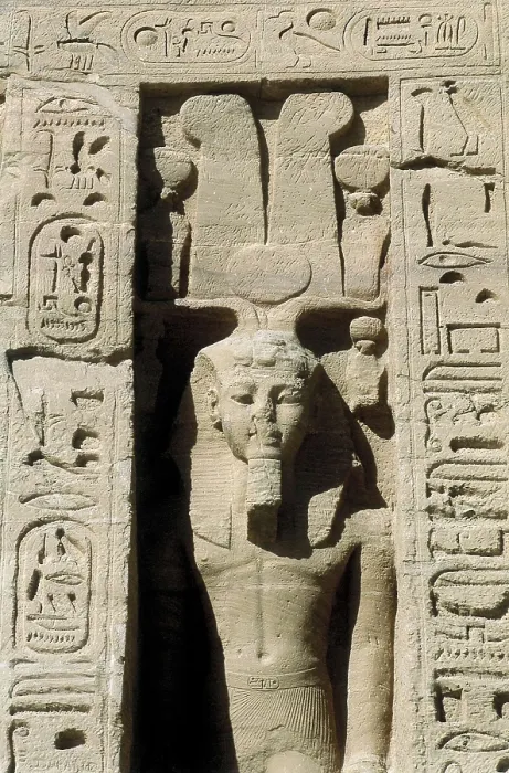 Framed Print : Temple of Nefertari dedicated to Hathor. 1271 -1256 BC. EGYPT. Abu Simbel. Entrance to the temple. Colossus depicting Nefertari with the insignia of Goddess Hathor. Egyptian art