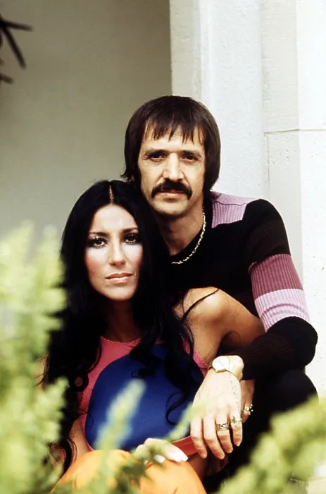 Framed Print : TH SONNY AND CHER COMEDY HOUR, Sonny & Cher, 1971-1977 Framed Print : TH SONNY AND CHER COMEDY HOUR, Sonny & Cher, 1971-1977
