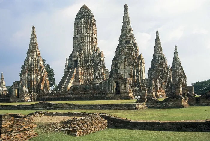 Framed Print : THAILAND. CENTRAL. PHRA NAKHON. Ayutthaya. Wat Chai Wattanaram (1630). AISA / Everett Collection**US SALES ONLY**